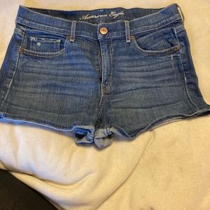 American Eagle jean shorts size 10